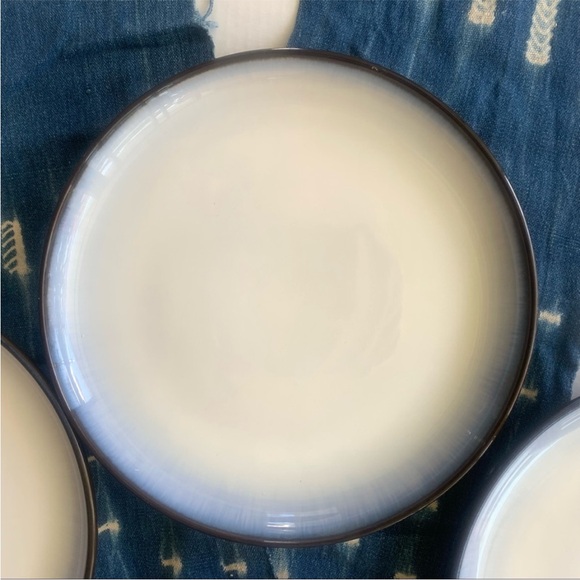 Sango Concepts Eggplant 11” blue white artsy pottery Dinner Plate - Picture 4 of 5